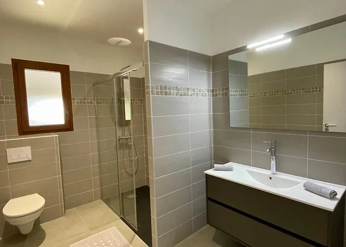 Entre Ajaccio Et Porticcio Cauro